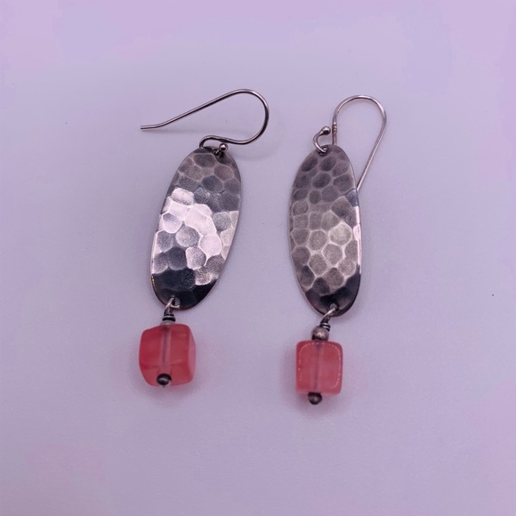 Silpada RARE HTF Sterling Hammered Oxidized Cherry Crystal Earrings - Picture 6 of 13